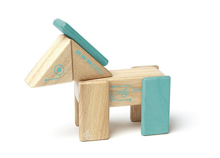 Tegu robo magnetic wooden block set